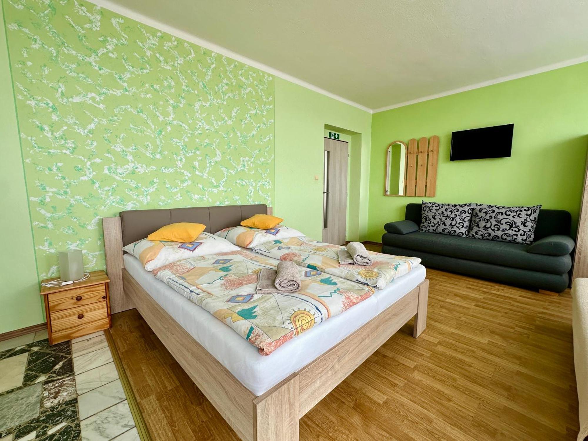Privat Horec Maly Slavkov Exterior photo
